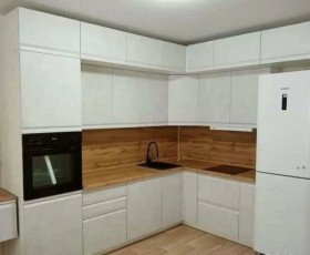 Модульная кухня Бруклин 2.4 x 2 м (Бетон белый) в Иланском - ilanskij.katalogmebeli.com | фото 15
